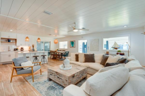Walk to Beach Chic PCB Getaway with Yard